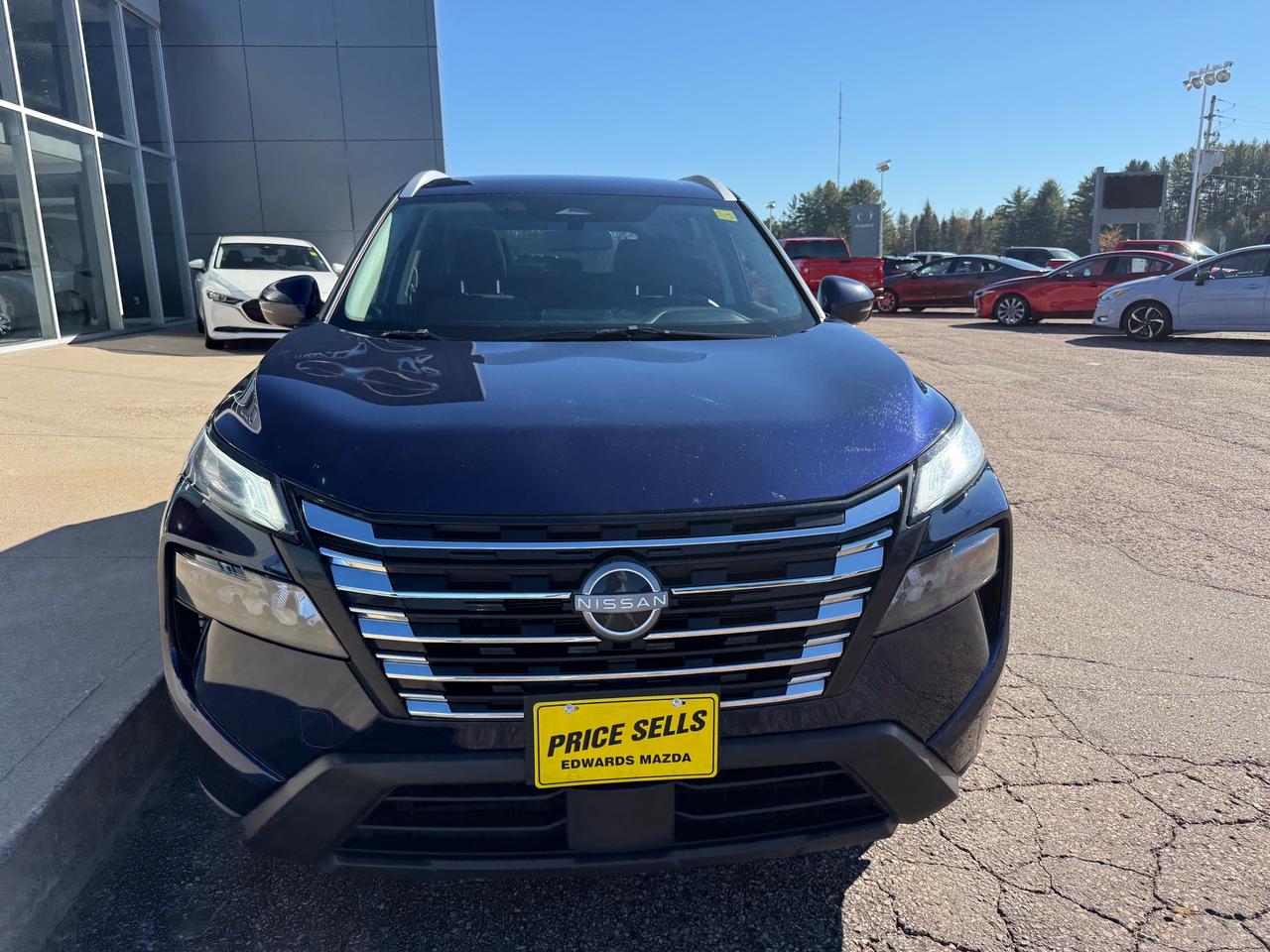 2025 Nissan Rogue SV Moonroof 4dr All-Wheel Drive Sport Utility Photo