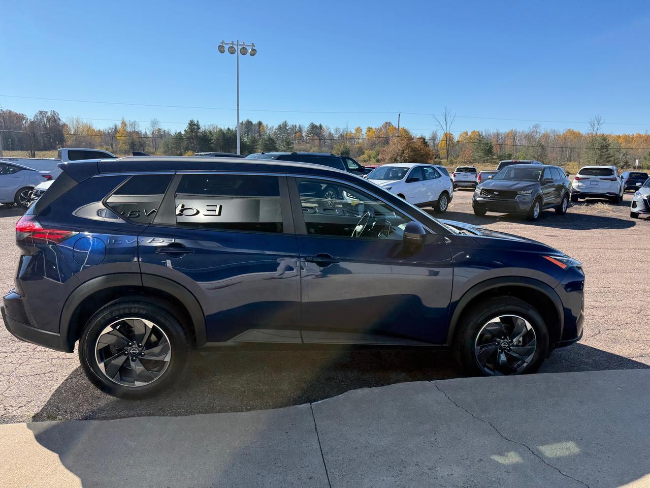 2025 Nissan Rogue SV Moonroof 4dr All-Wheel Drive Sport Utility Photo