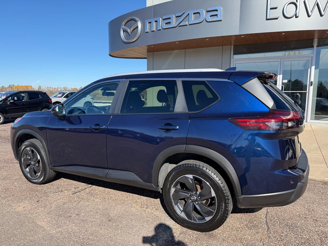 2025 Nissan Rogue SV Moonroof 4dr All-Wheel Drive Sport Utility Photo
