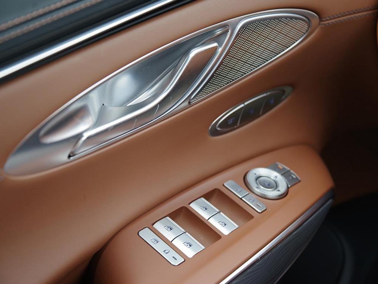 2024 Genesis GV70  Photo