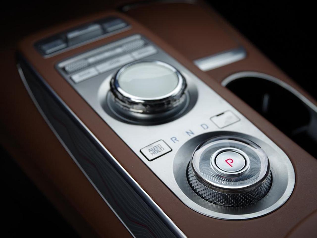 2024 Genesis GV70  Photo