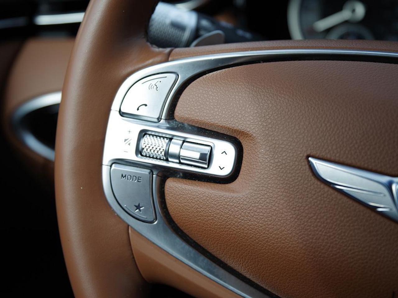 2024 Genesis GV70  Photo