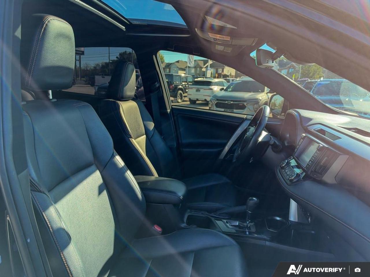 2018 Toyota RAV4 Hybrid SE 4dr All-Wheel Drive Photo