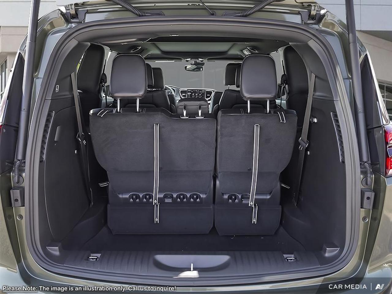 2027 Chrysler Pacifica Select Front-Wheel Drive Passenger Van Photo