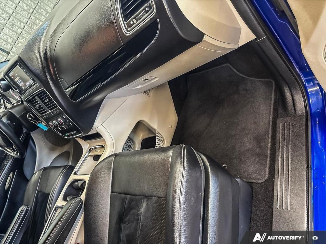 2018 Dodge Grand Caravan CVP/SXT Passenger Van Photo