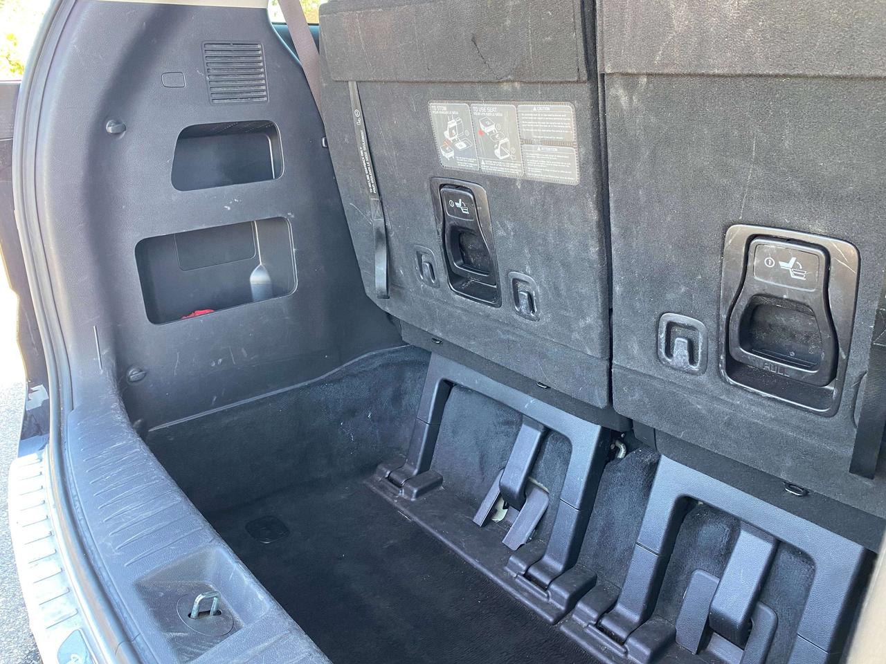 2023 Kia Carnival LX, 8 PASSENGER, BACK UP CAMERA, CLEAN CARFAX! Photo
