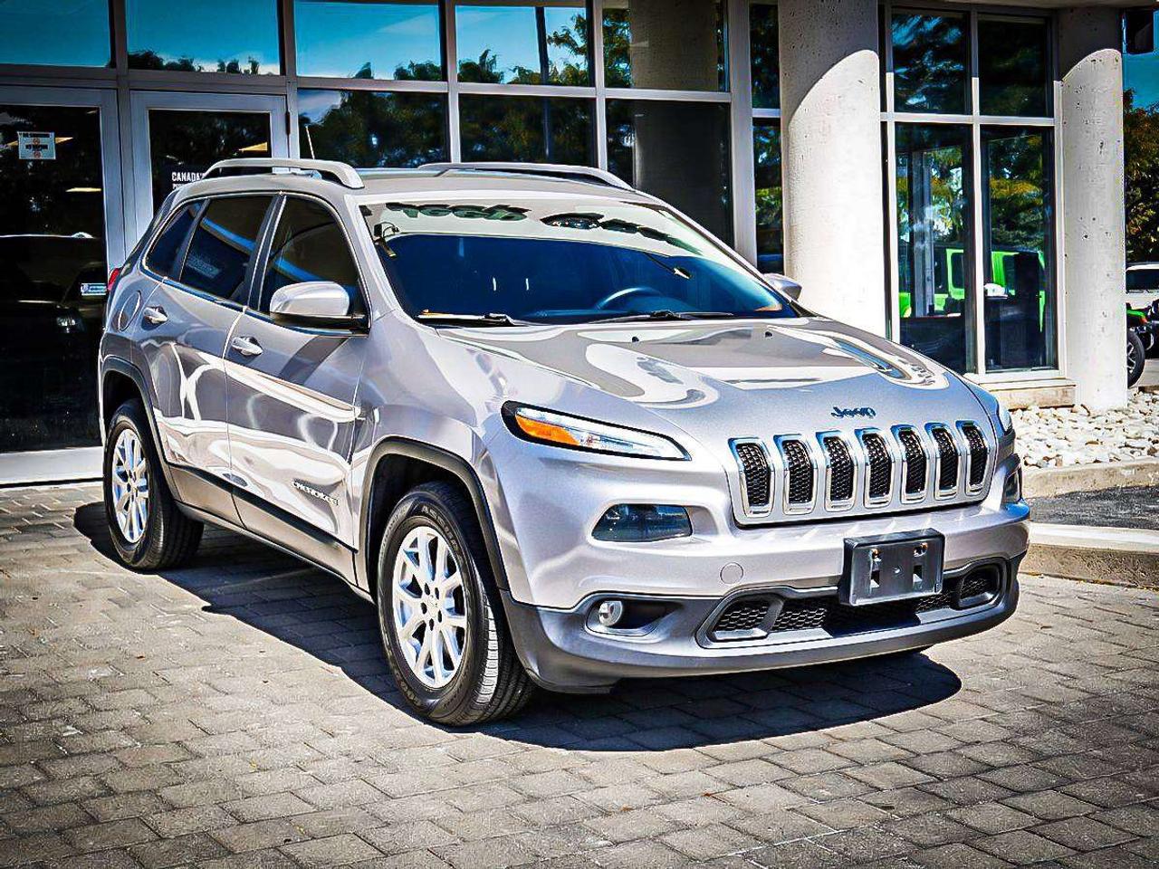 2015 Jeep Cherokee  Photo5