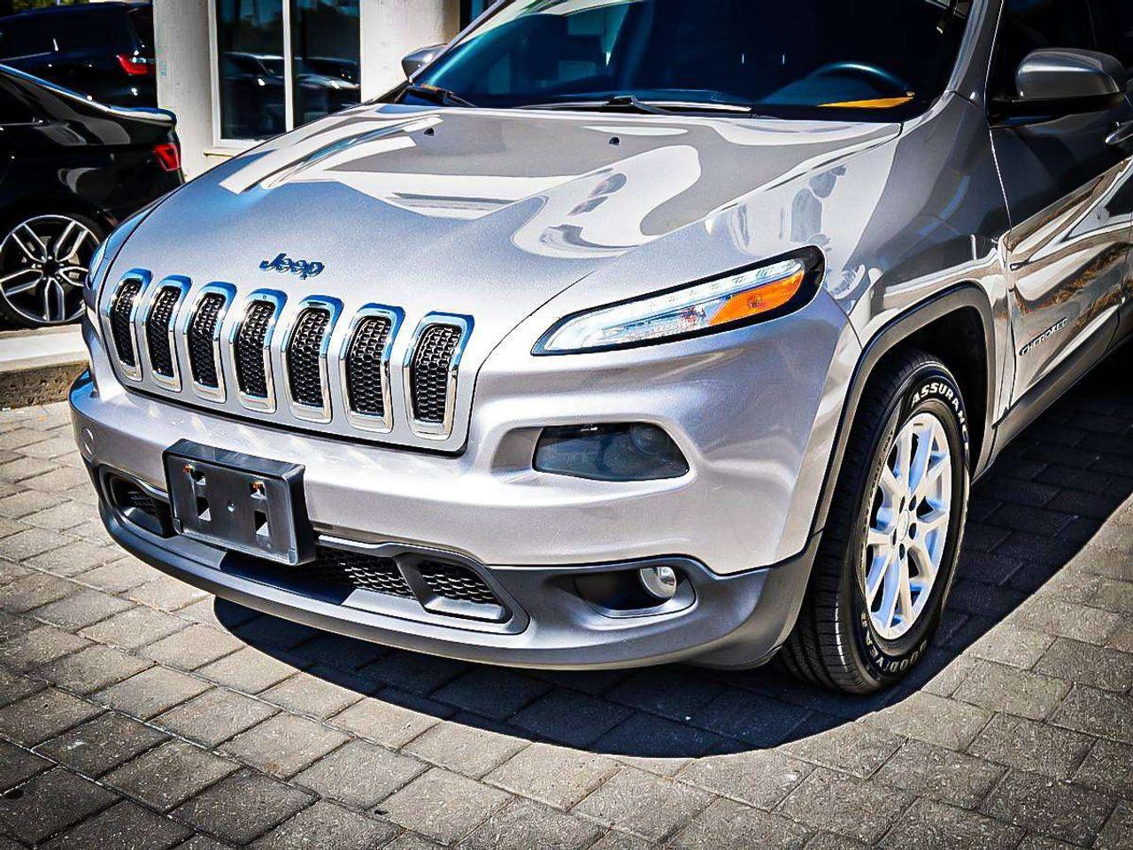 2015 Jeep Cherokee  Photo4
