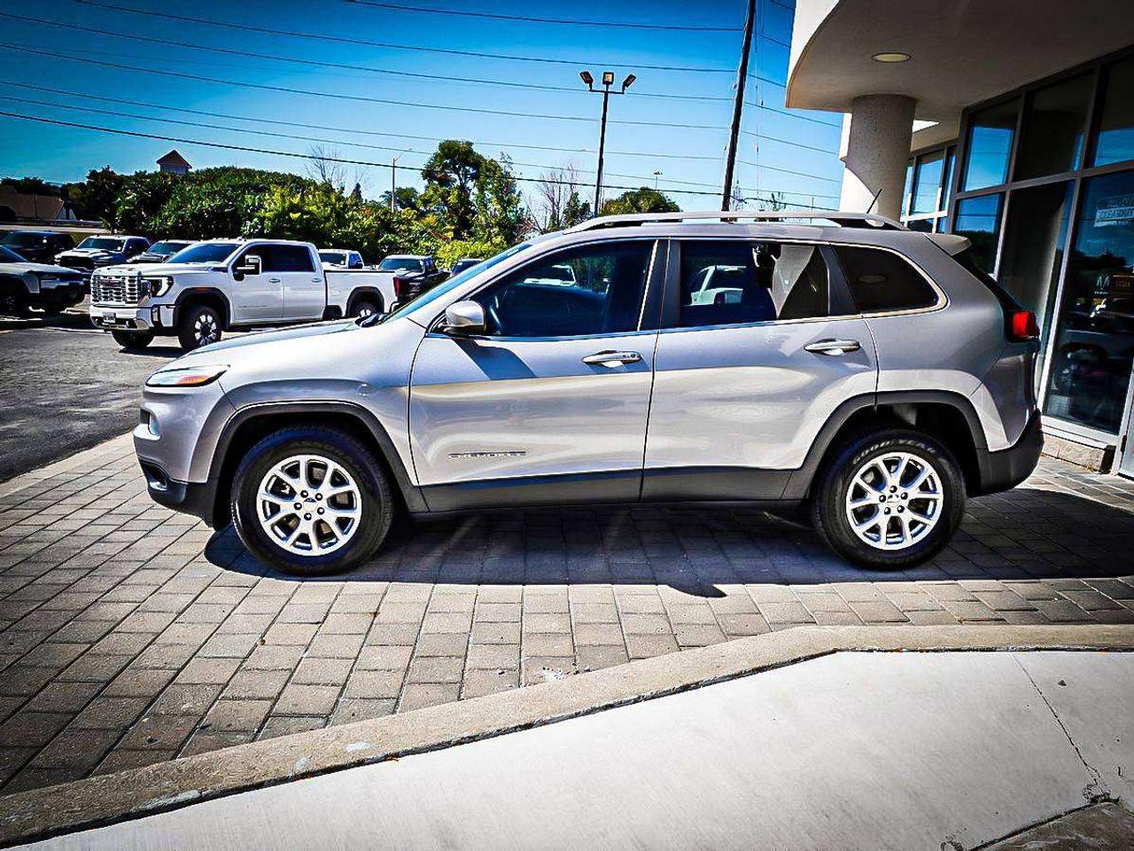 2015 Jeep Cherokee  Photo