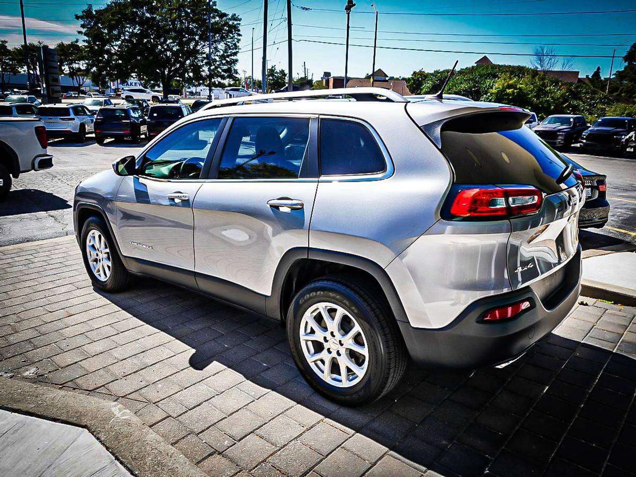 2015 Jeep Cherokee  Photo