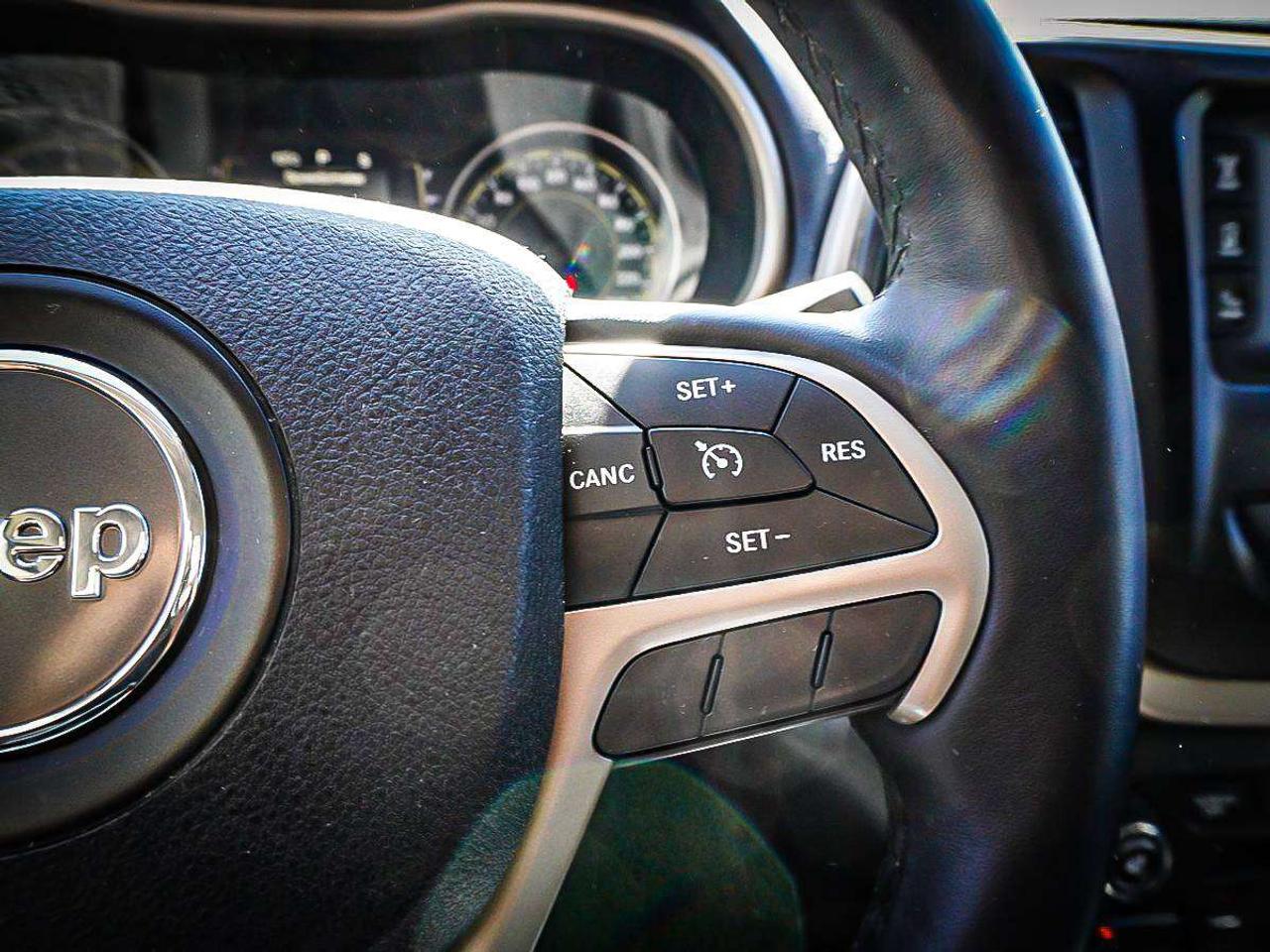 2015 Jeep Cherokee  Photo