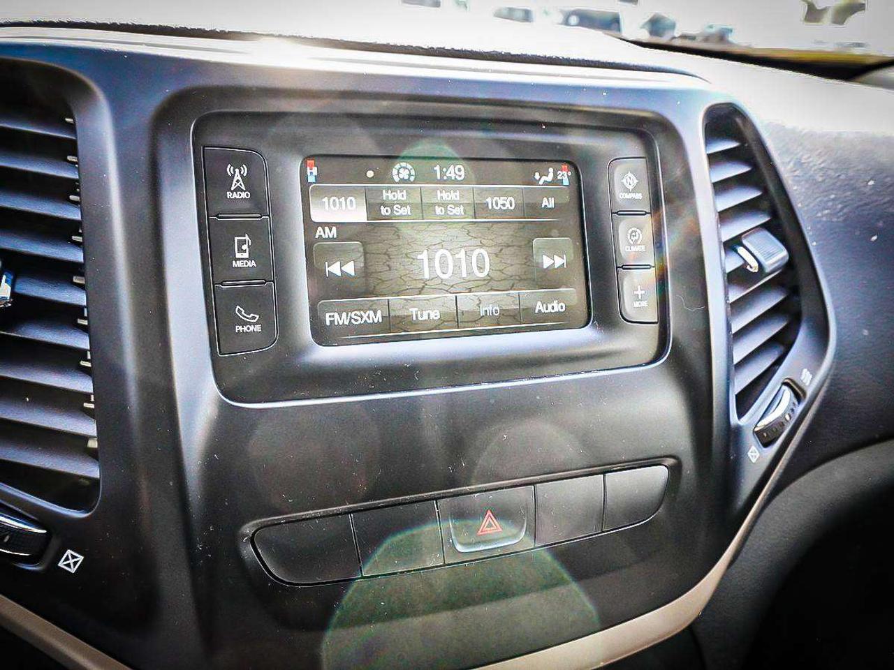 2015 Jeep Cherokee  Photo