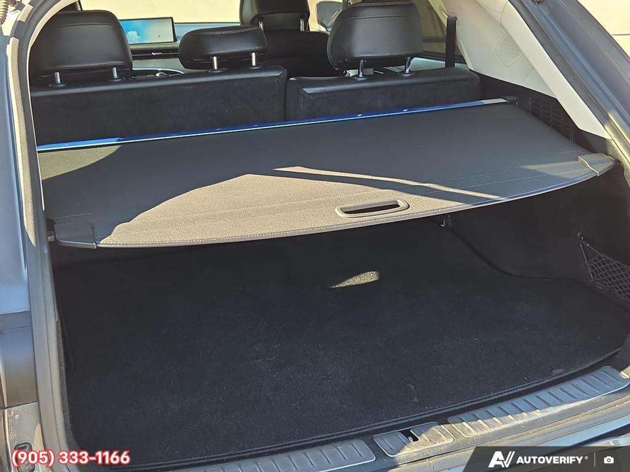 2022 Genesis GV70 2.5T Advanced Plus Apple CarPlay & Android Auto • Heads-Up Display • Power Sunroof • Leather Seating • Cooled Front Seats Photo