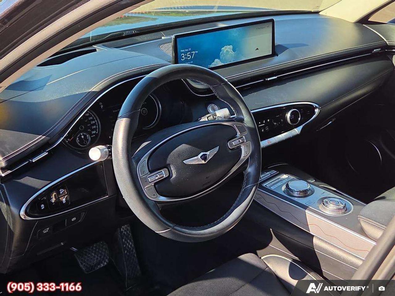 2022 Genesis GV70 2.5T Advanced Plus Apple CarPlay & Android Auto • Heads-Up Display • Power Sunroof • Leather Seating • Cooled Front Seats Photo