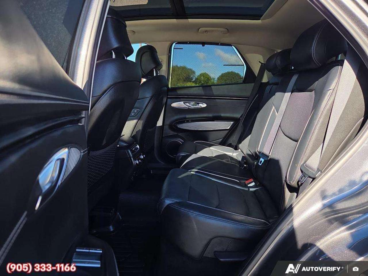 2022 Genesis GV70 2.5T Advanced Plus Apple CarPlay & Android Auto • Heads-Up Display • Power Sunroof • Leather Seating • Cooled Front Seats Photo