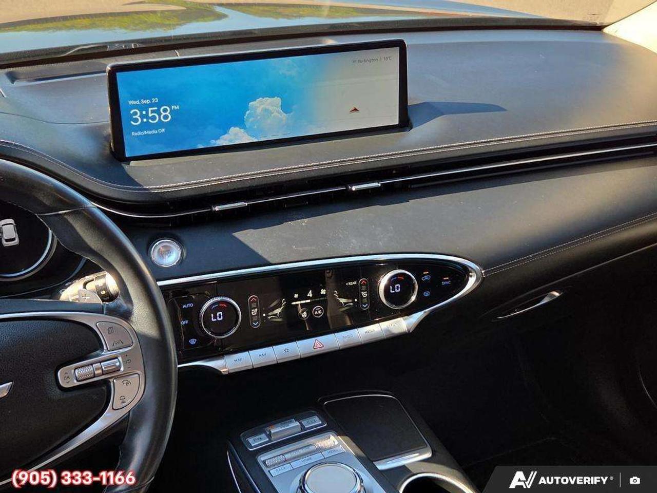 2022 Genesis GV70 2.5T Advanced Plus Apple CarPlay & Android Auto • Heads-Up Display • Power Sunroof • Leather Seating • Cooled Front Seats Photo