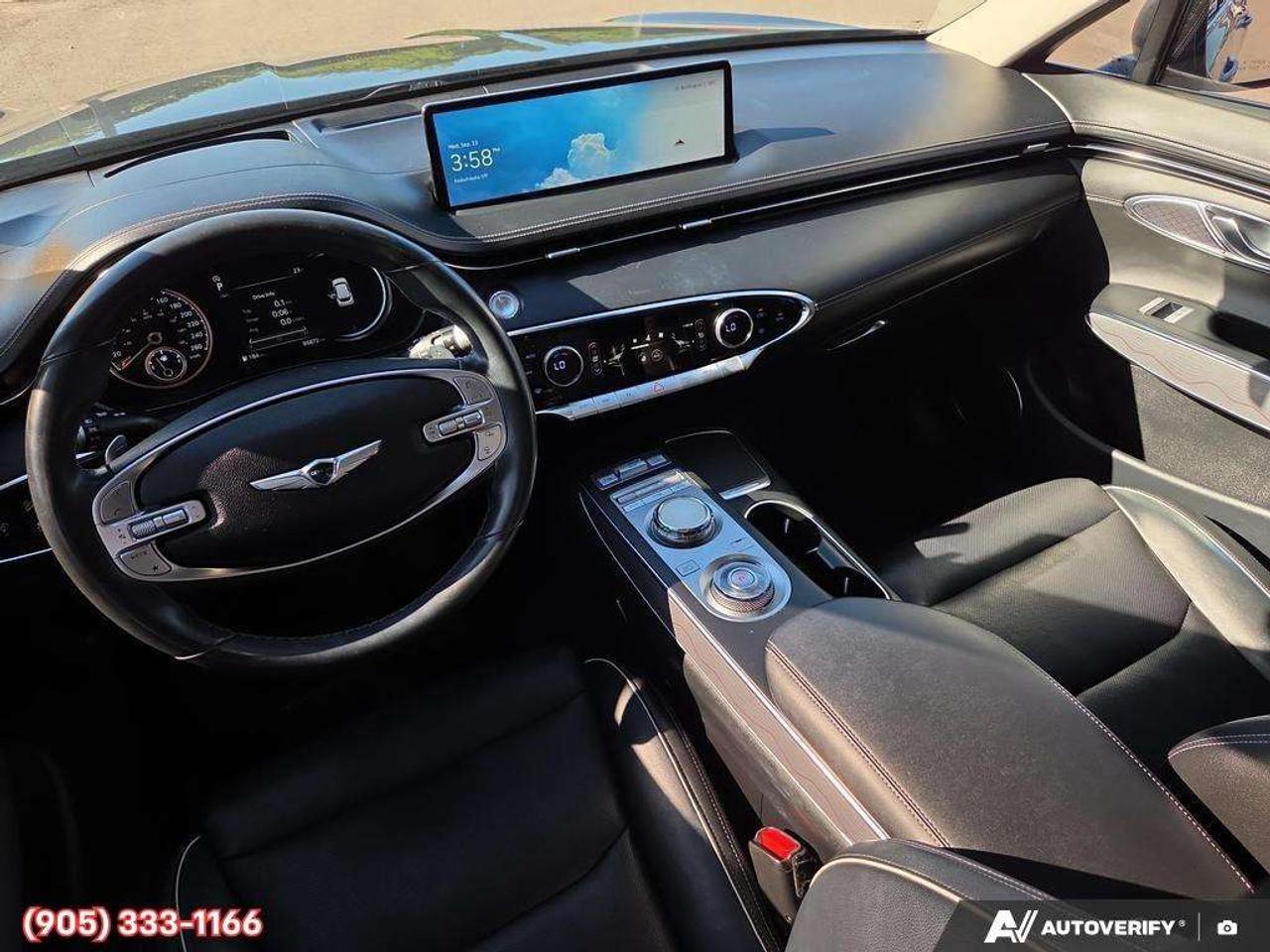 2022 Genesis GV70 2.5T Advanced Plus Apple CarPlay & Android Auto • Heads-Up Display • Power Sunroof • Leather Seating • Cooled Front Seats Photo