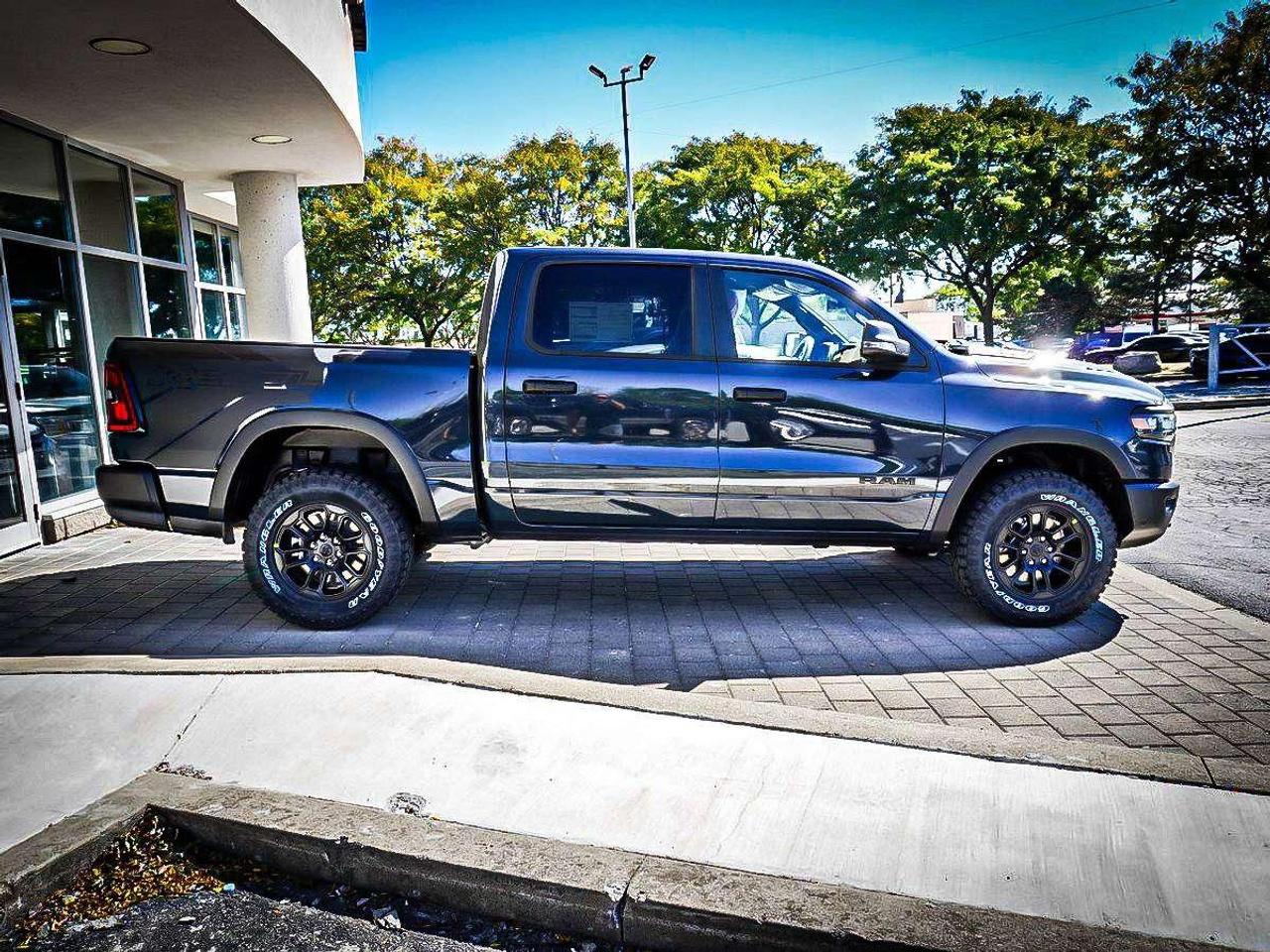 2027 RAM 1500  Photo