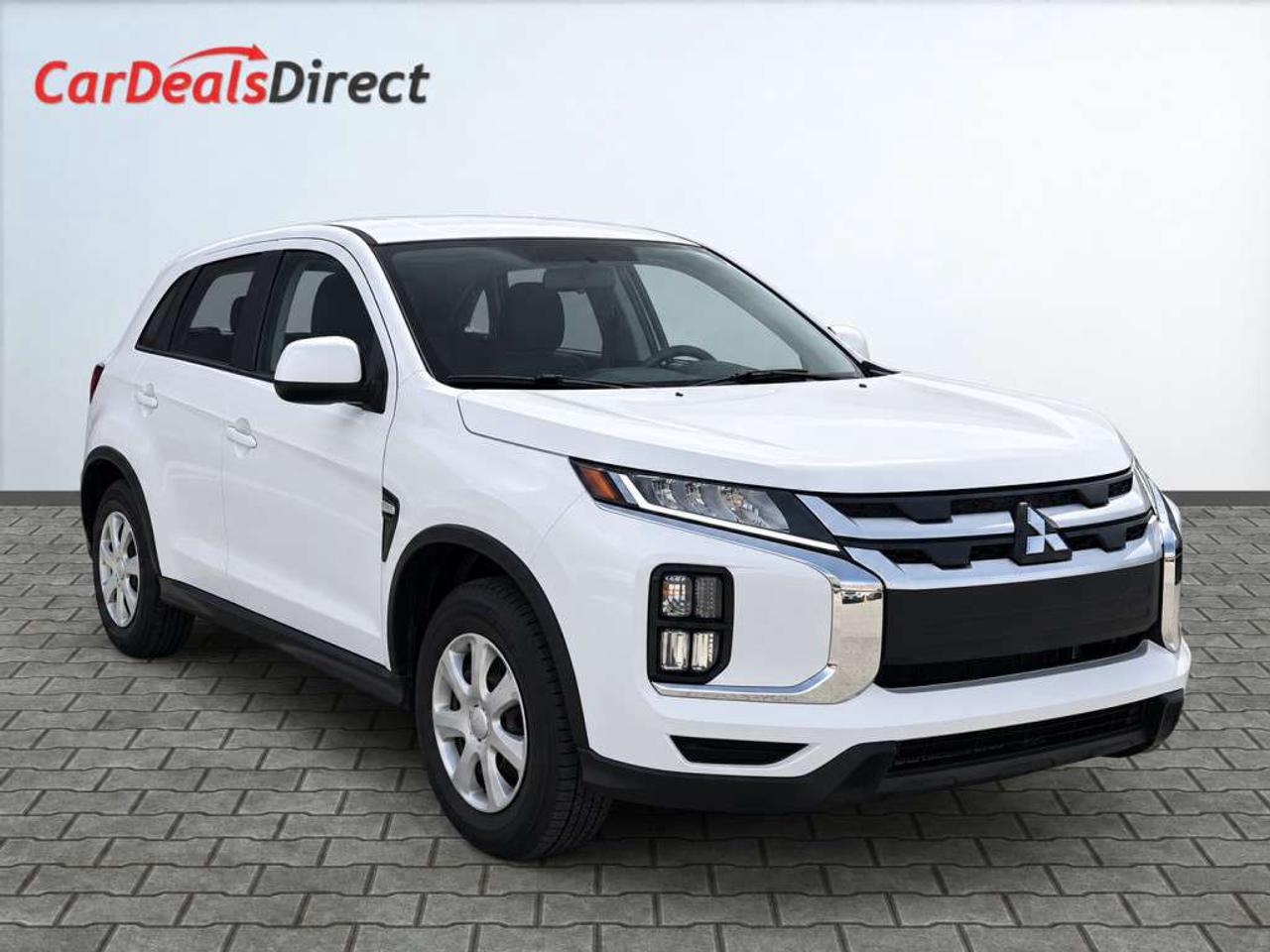 2020 Mitsubishi RVR SE / FWD / HEATED SEATS / CARPLAY / BLIND SPOT / BACKUP CAM / ALLOYS Photo0