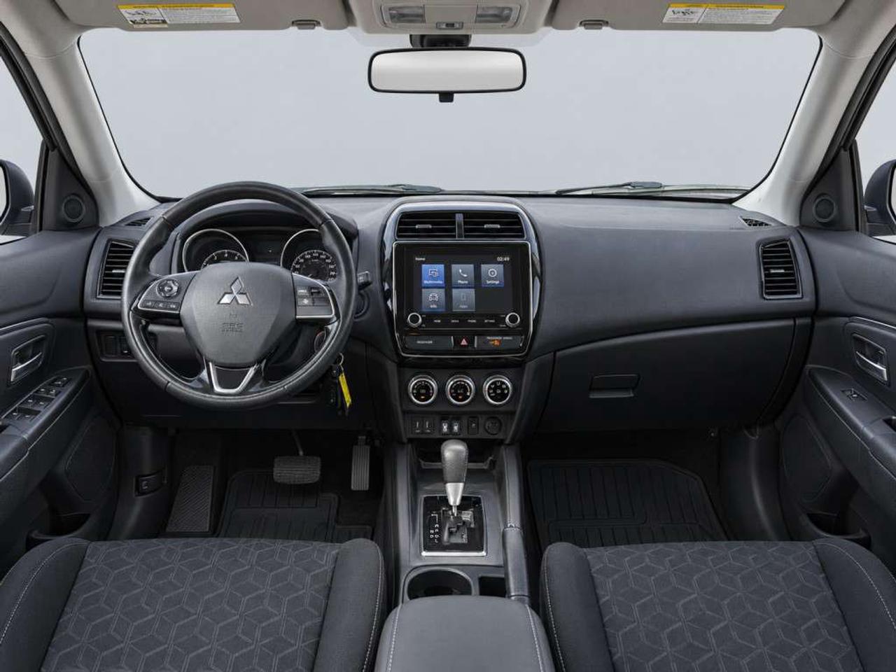2020 Mitsubishi RVR SE / FWD / HEATED SEATS / CARPLAY / BLIND SPOT / BACKUP CAM / ALLOYS Photo