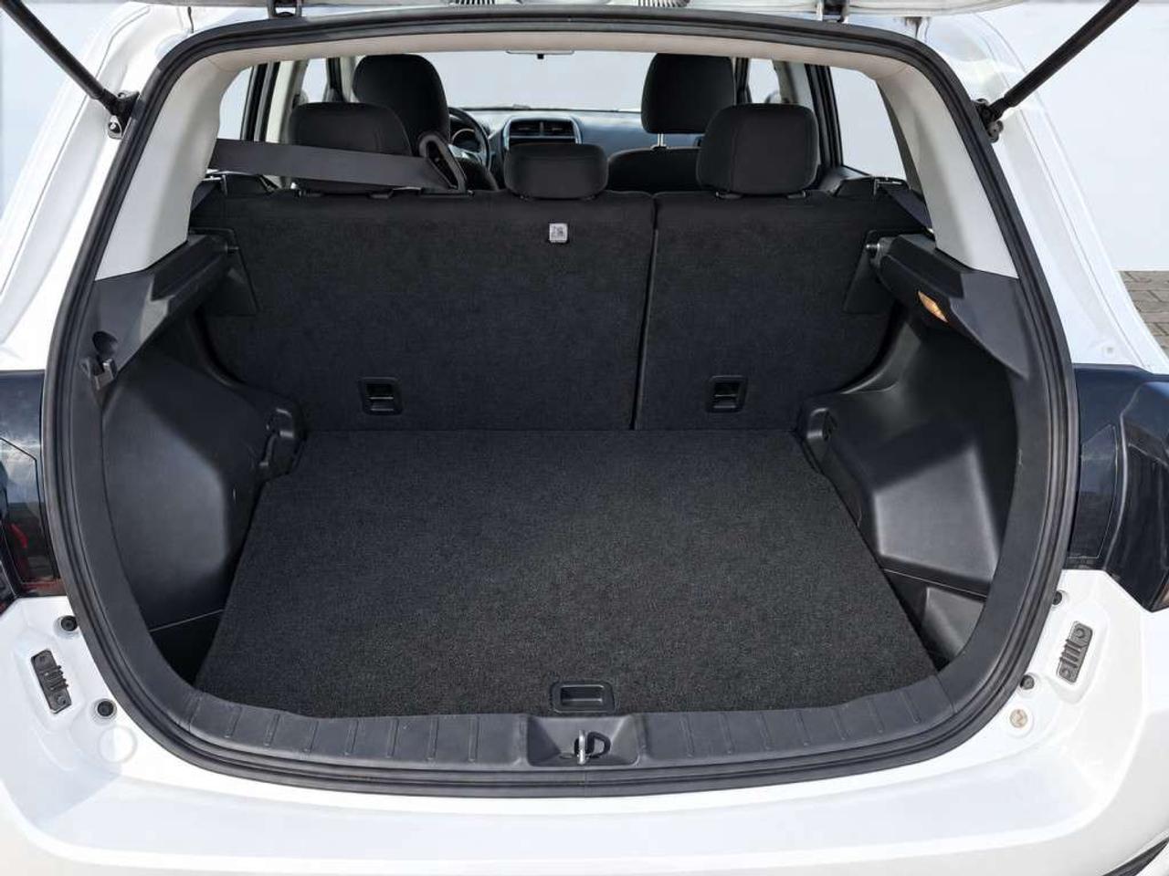 2020 Mitsubishi RVR SE / FWD / HEATED SEATS / CARPLAY / BLIND SPOT / BACKUP CAM / ALLOYS Photo