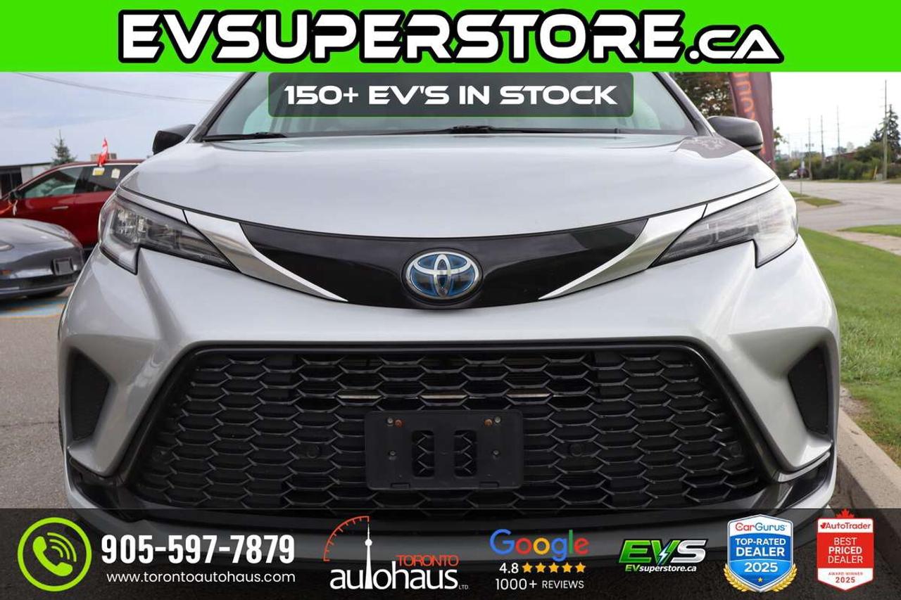 2022 Toyota Sienna XSE I NAVIGATION Photo1