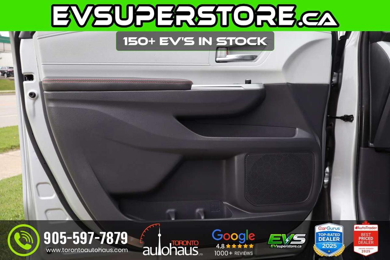 2022 Toyota Sienna XSE I NAVIGATION Photo