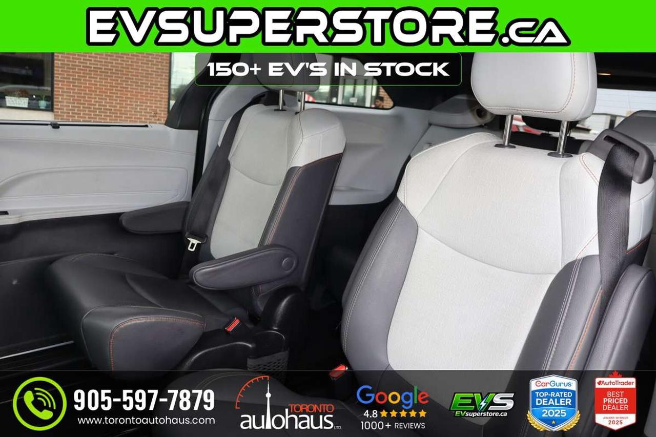 2022 Toyota Sienna XSE I NAVIGATION Photo