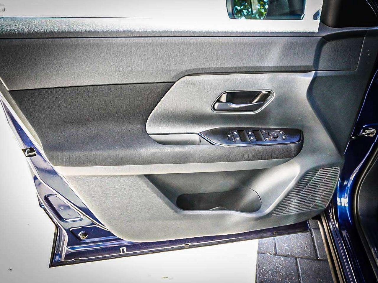 2025 Nissan Kicks  Photo