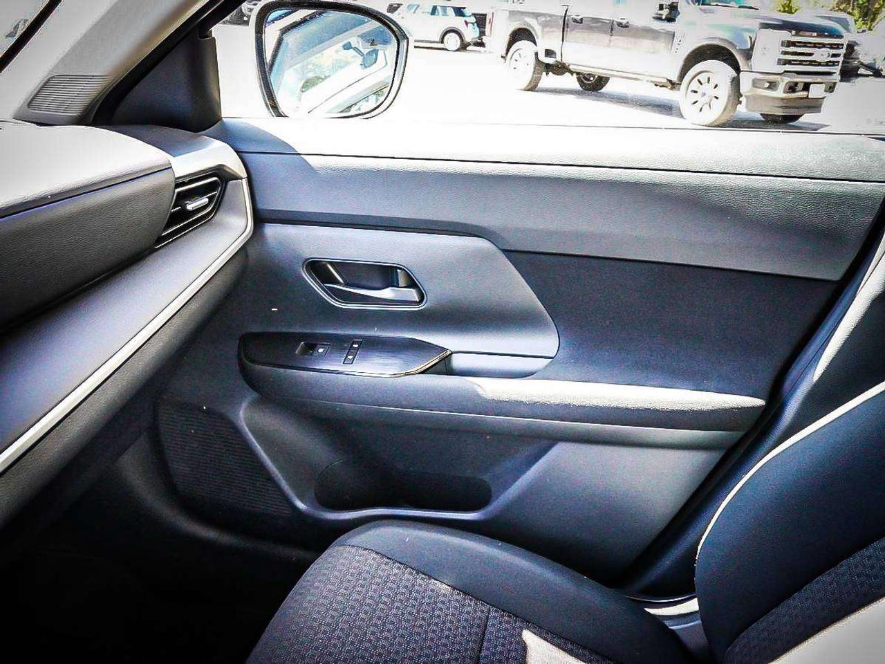 2025 Nissan Kicks  Photo