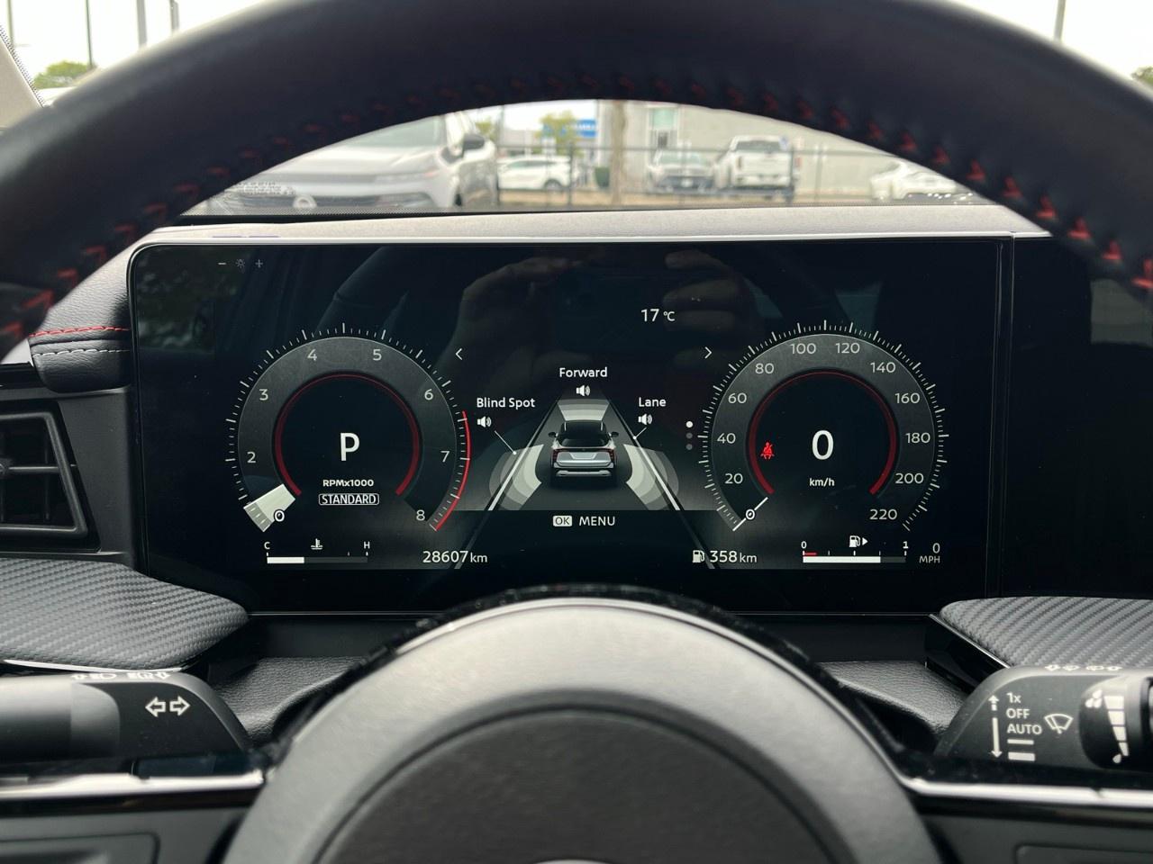 2025 Nissan Kicks SR AWD Photo