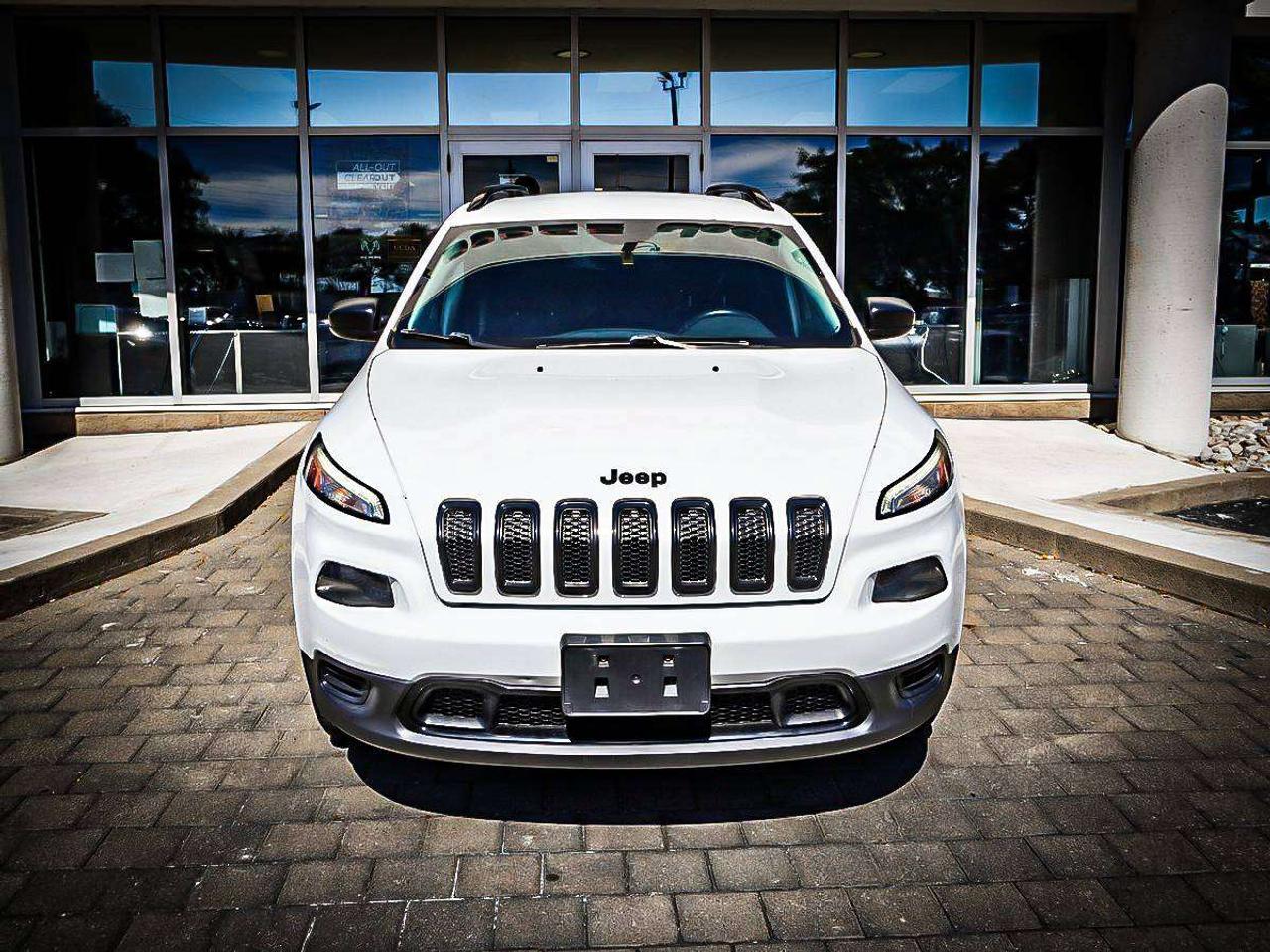 2016 Jeep Cherokee  Photo