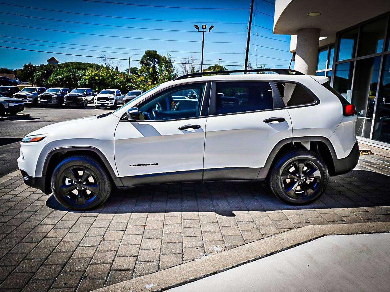 2016 Jeep Cherokee  Photo