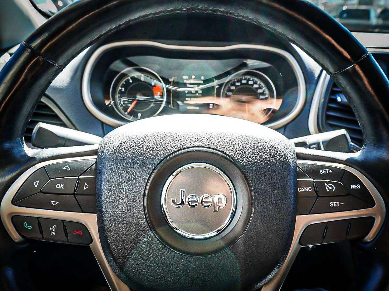 2016 Jeep Cherokee  Photo