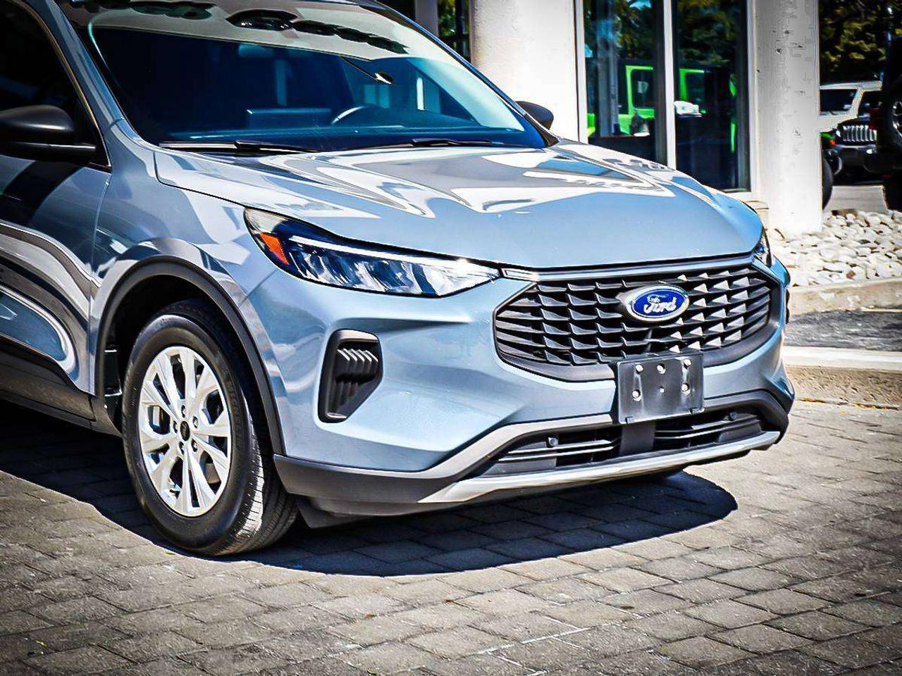 2024 Ford Escape  Photo2