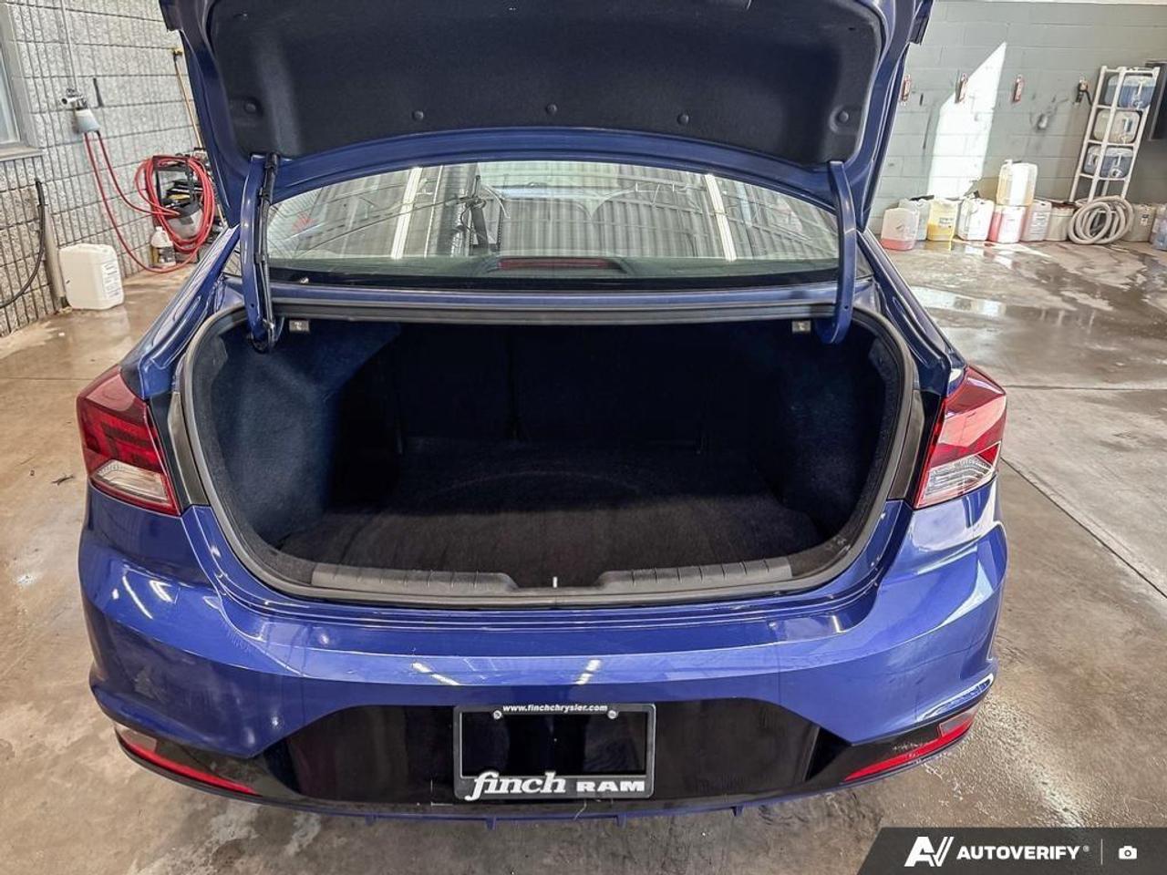 2019 Hyundai Elantra Preferred w/Sun & Safety Package (A6) 4dr Sedan Photo