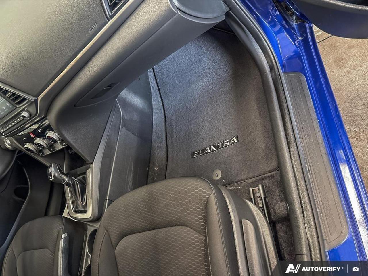 2019 Hyundai Elantra Preferred w/Sun & Safety Package (A6) 4dr Sedan Photo