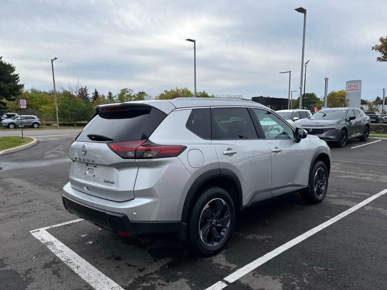 2024 Nissan Rogue AWD SV Moonroof Photo