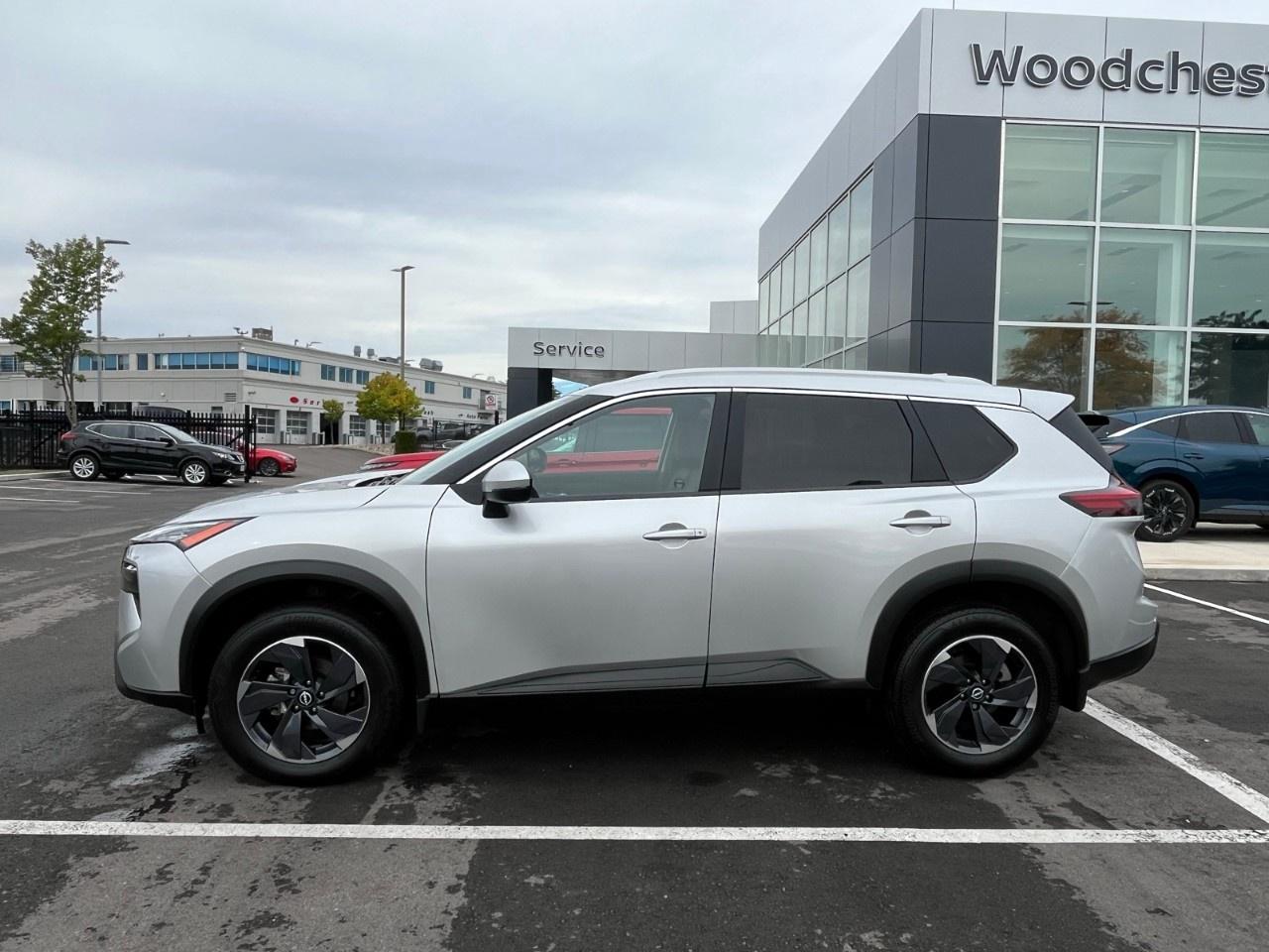 2024 Nissan Rogue AWD SV Moonroof Photo
