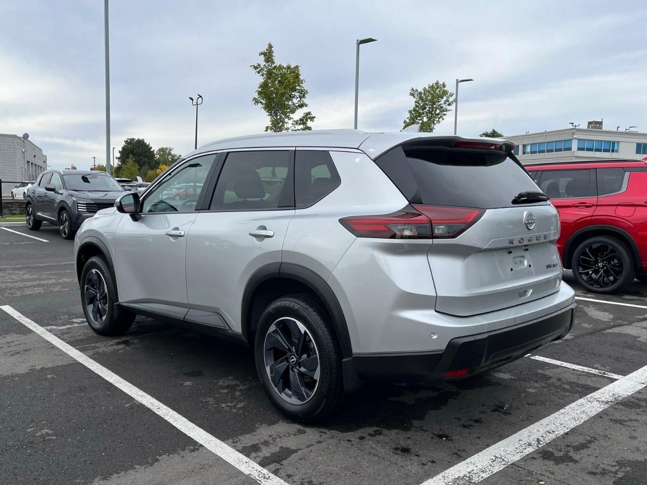 2024 Nissan Rogue AWD SV Moonroof Photo