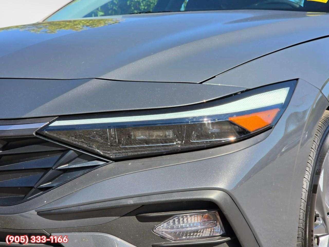 2025 Hyundai Elantra Preferred Apple CarPlay & Android Auto • Remote Start System • Heated Front Seats • Lane Assist • Keyless Entry Photo