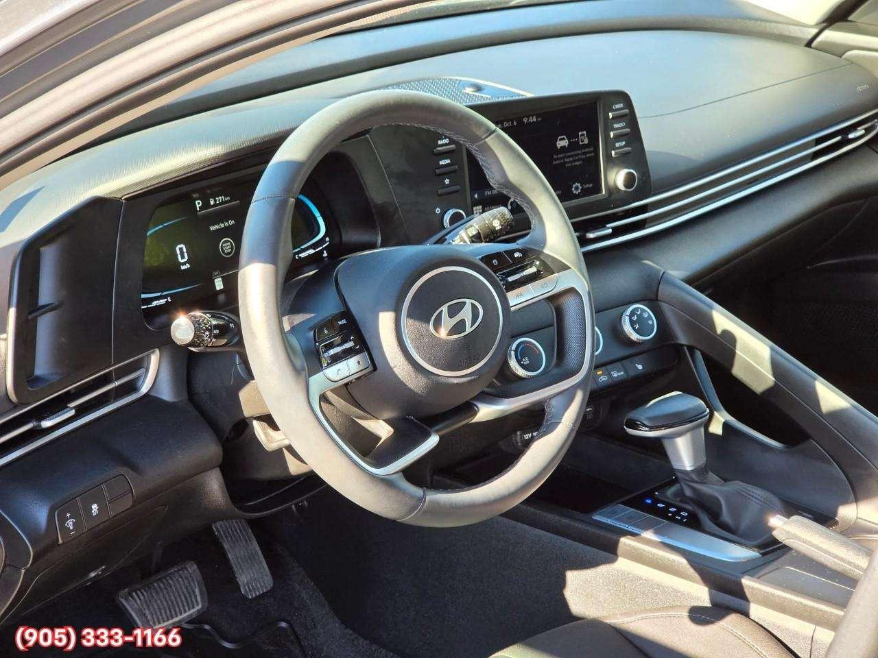 2025 Hyundai Elantra Preferred Apple CarPlay & Android Auto • Remote Start System • Heated Front Seats • Lane Assist • Keyless Entry Photo