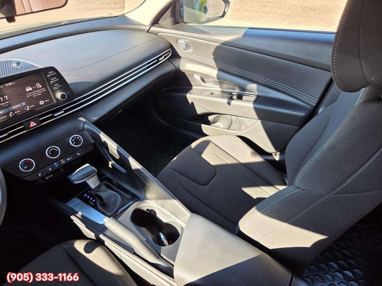 2025 Hyundai Elantra Preferred Apple CarPlay & Android Auto • Remote Start System • Heated Front Seats • Lane Assist • Keyless Entry Photo