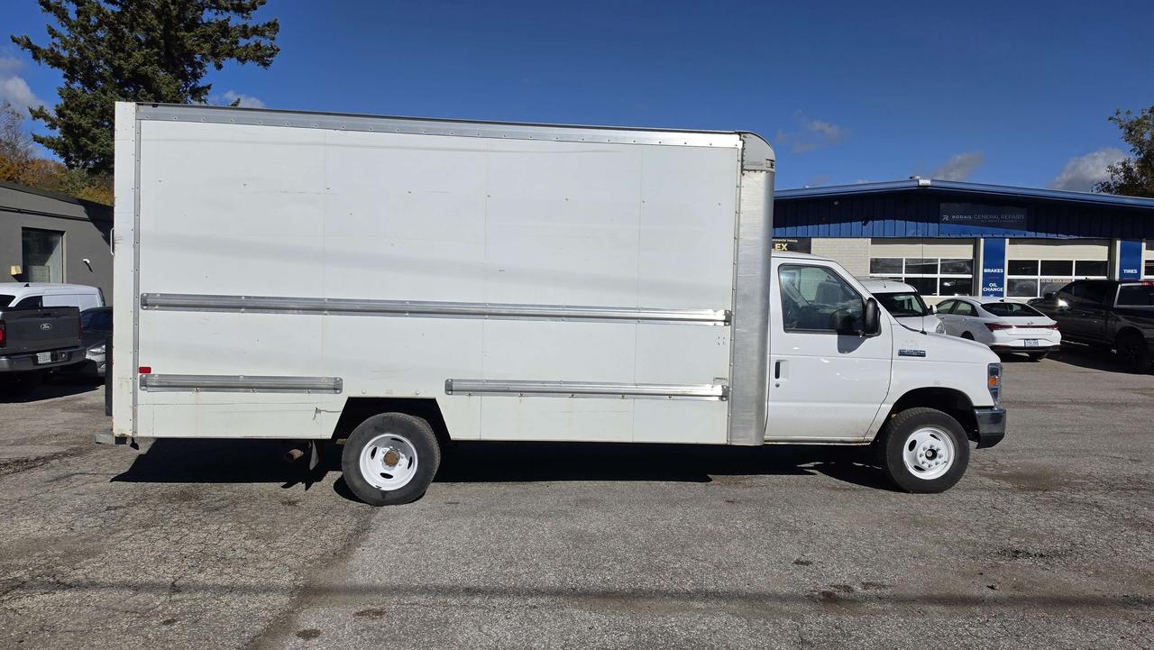 2017 Ford Econoline 16Ft Box - Gasoline - 16CB-C14087 Photo