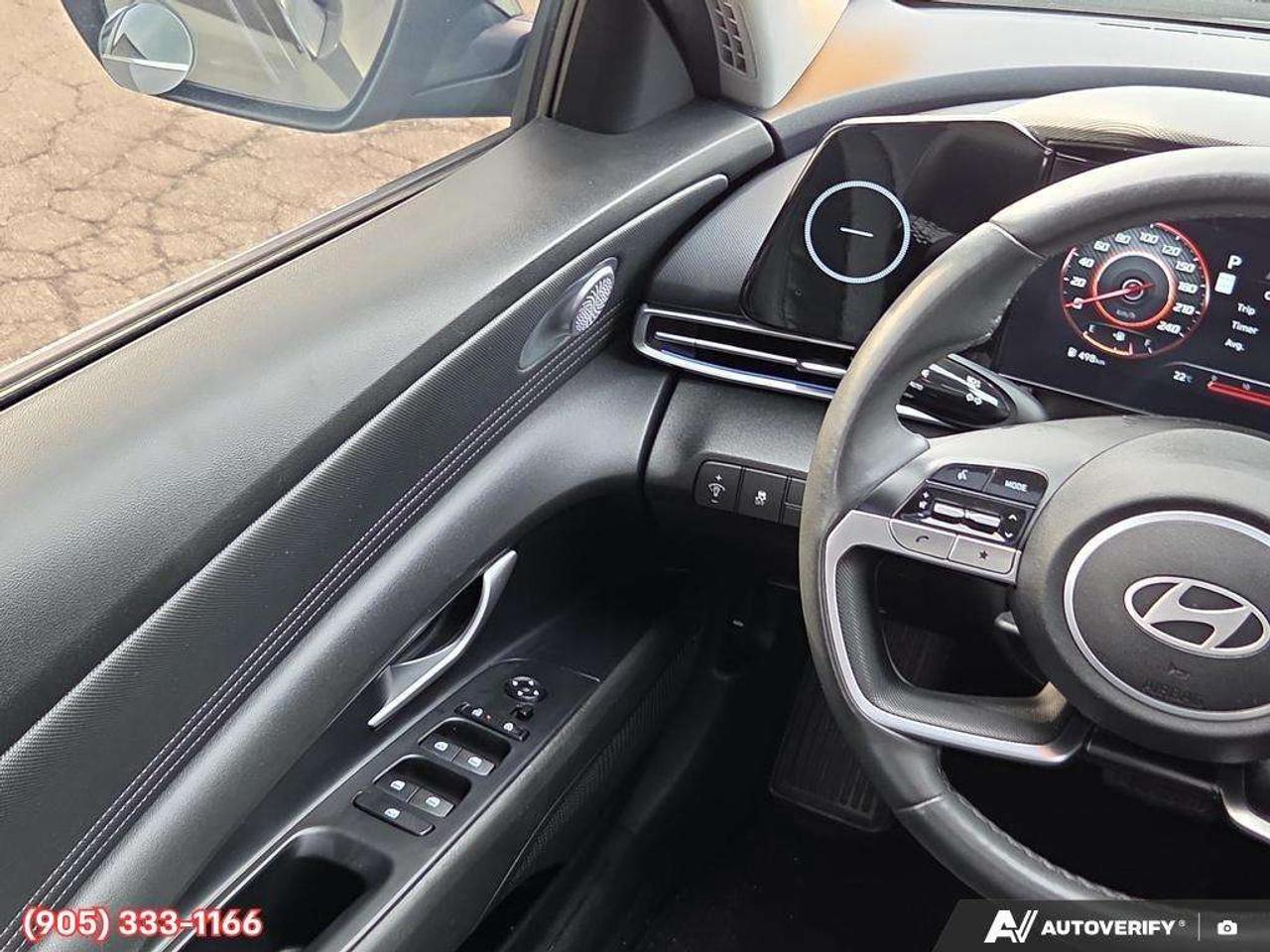 2024 Hyundai Elantra Apple CarPlay & Android Auto • Power Sunroof • Built-In Navigation System • Remote Start System • Heated Front Seats • La Photo