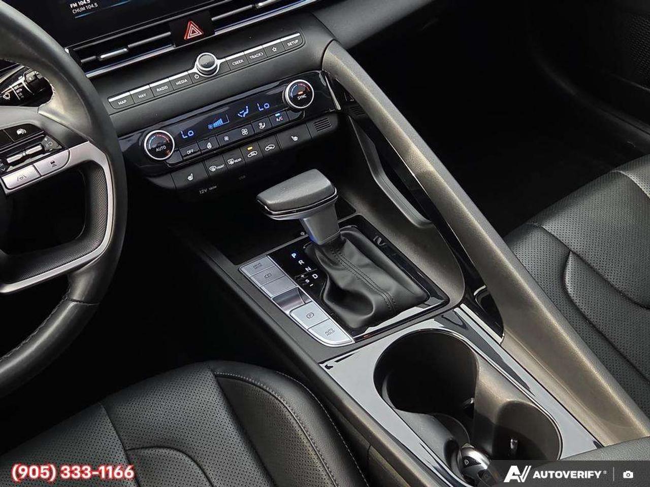 2024 Hyundai Elantra Apple CarPlay & Android Auto • Power Sunroof • Built-In Navigation System • Remote Start System • Heated Front Seats • La Photo