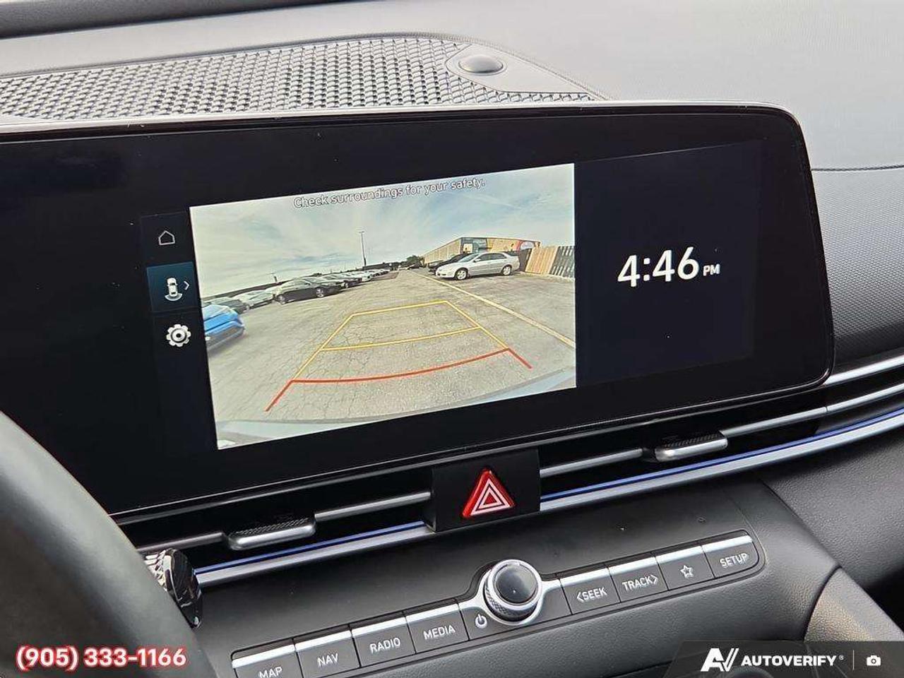 2024 Hyundai Elantra Apple CarPlay & Android Auto • Power Sunroof • Built-In Navigation System • Remote Start System • Heated Front Seats • La Photo