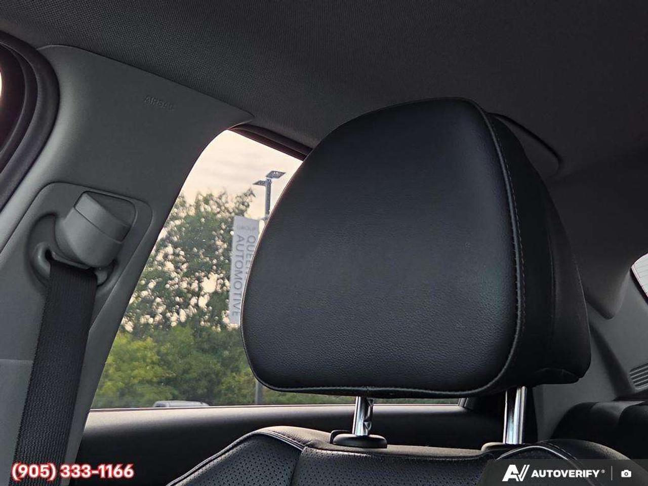 2024 Hyundai Elantra Apple CarPlay & Android Auto • Power Sunroof • Built-In Navigation System • Remote Start System • Heated Front Seats • La Photo