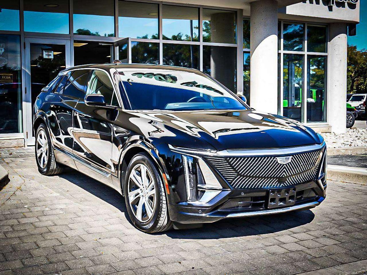 2024 Cadillac LYRIQ  Photo2