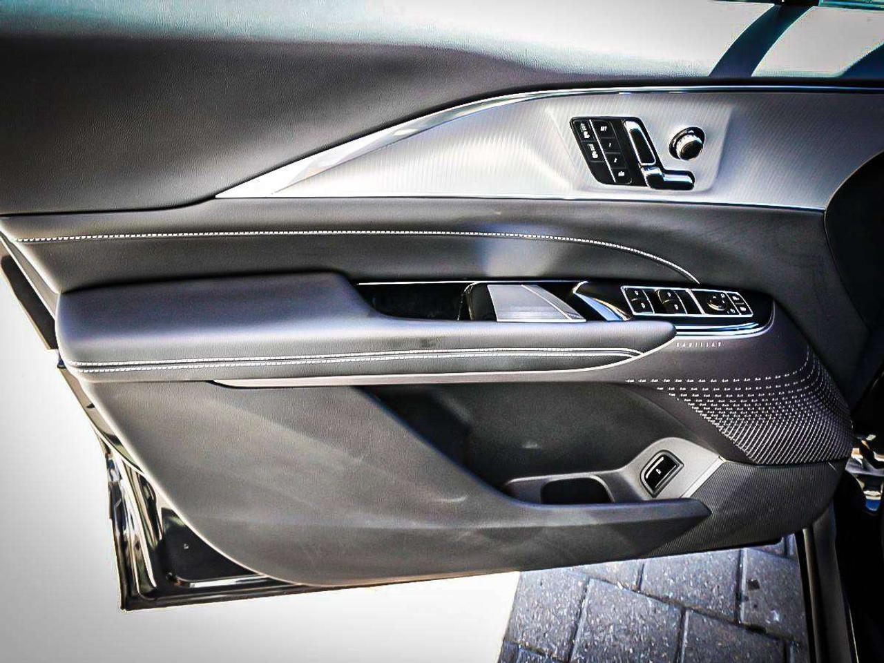 2024 Cadillac LYRIQ  Photo